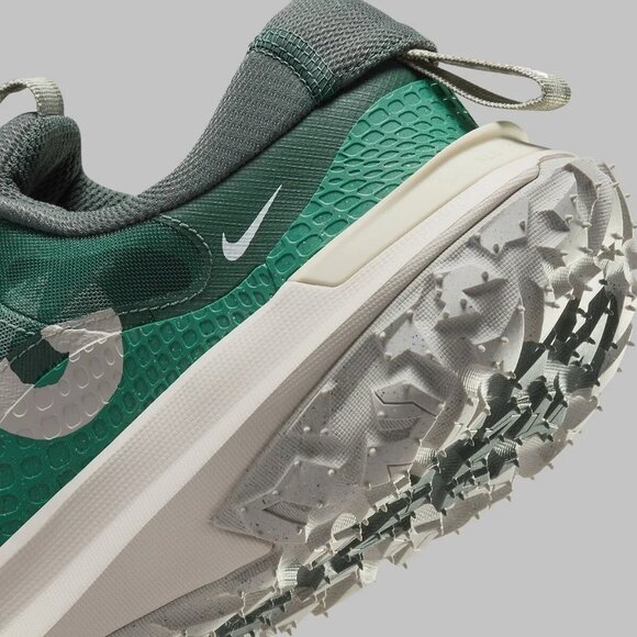 Nike ACG Mountain Fly 2 Low Size 12.5 Men Running Shoe Green Grey DV7903-300 NEW - Picture 9 of 9